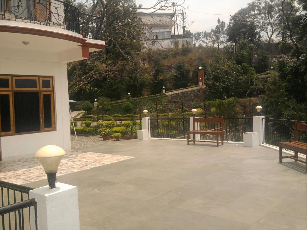 Sapphire Inn Bhīm Tāl エクステリア 写真